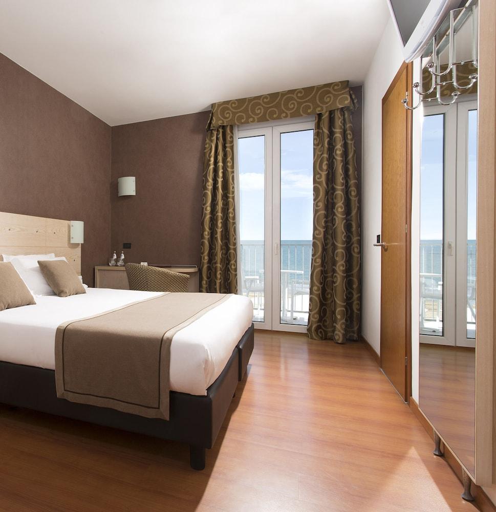 Victoria Frontemare Beach & Spa Hotel Jesolo Lido di Jesolo Exterior foto