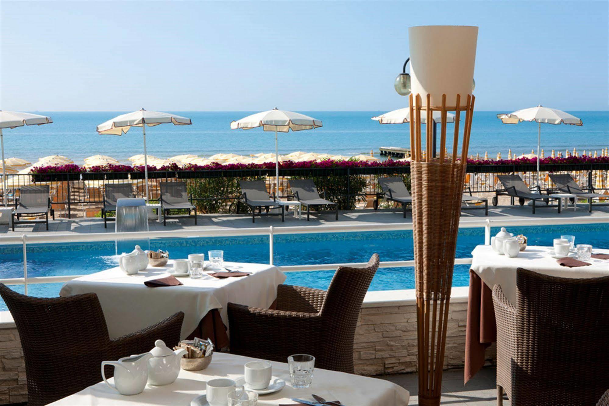 Victoria Frontemare Beach & Spa Hotel Jesolo Lido di Jesolo Exterior foto